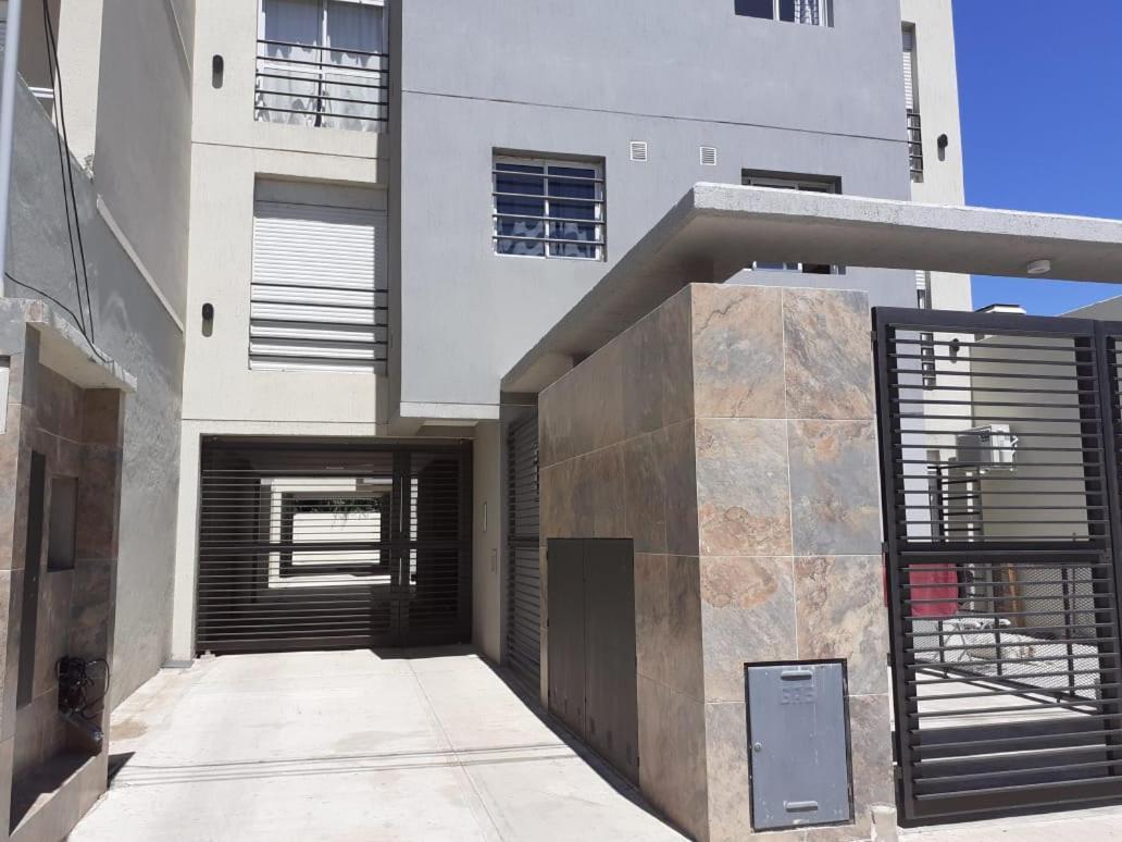 Ferienwohnung Departamento Witcomb Con Estacionamiento Bahía Blanca Exterior foto